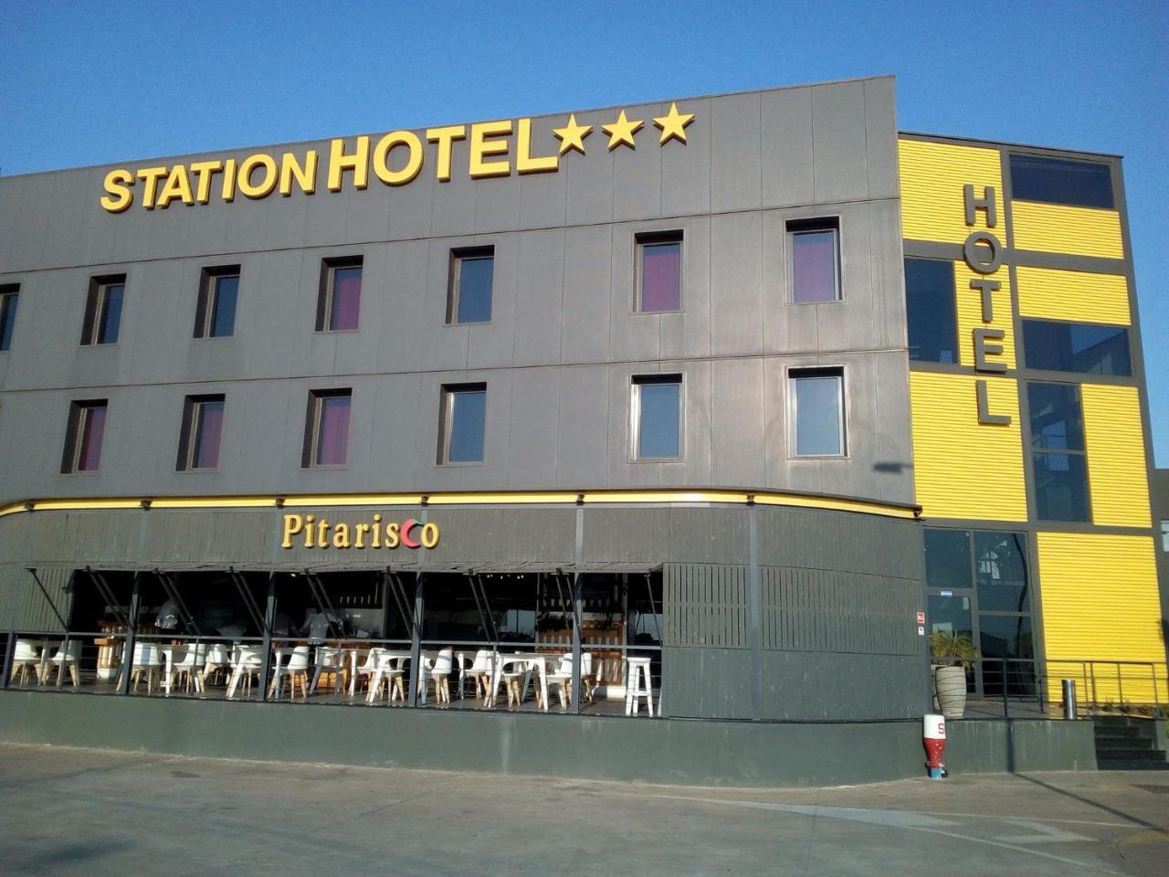 Viana Station Hotel מראה חיצוני תמונה